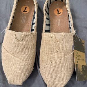 Beige TOMS Slip-On Canvas Shoes - Size 7 NWT